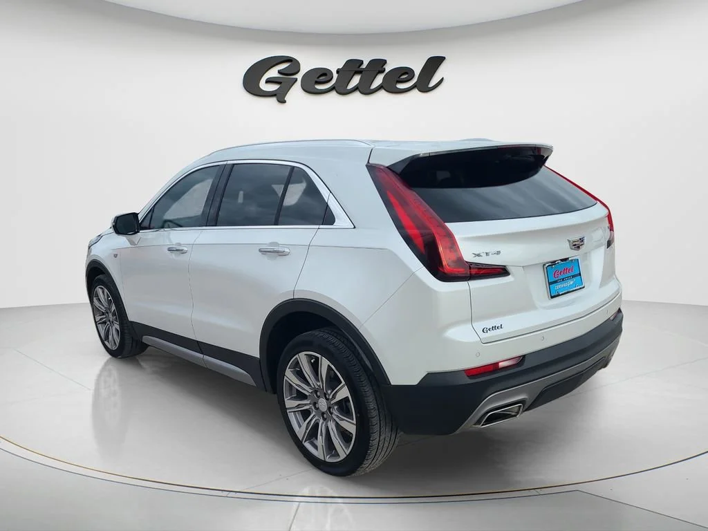 Used 2022 Crystal White Tricoat Cadillac Premium Luxury image 7