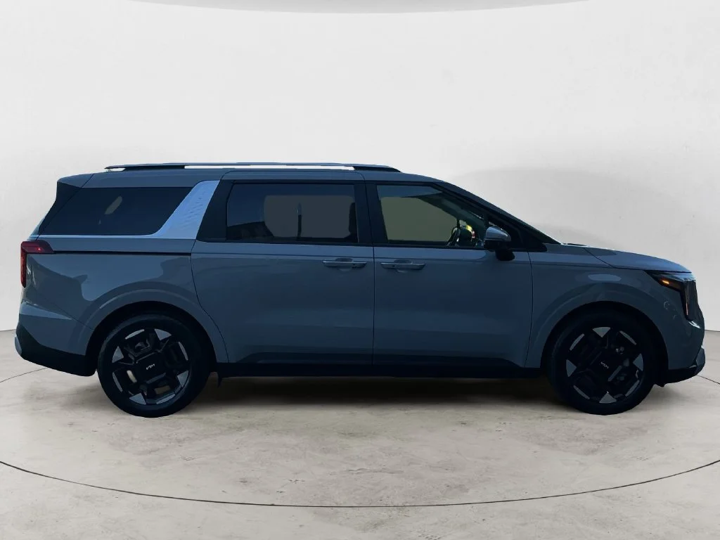 Used 2025 White Kia EX image 7