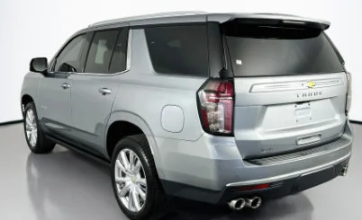 Used 2023 STERLING GRAY METALLIC Chevrolet High Country image 5