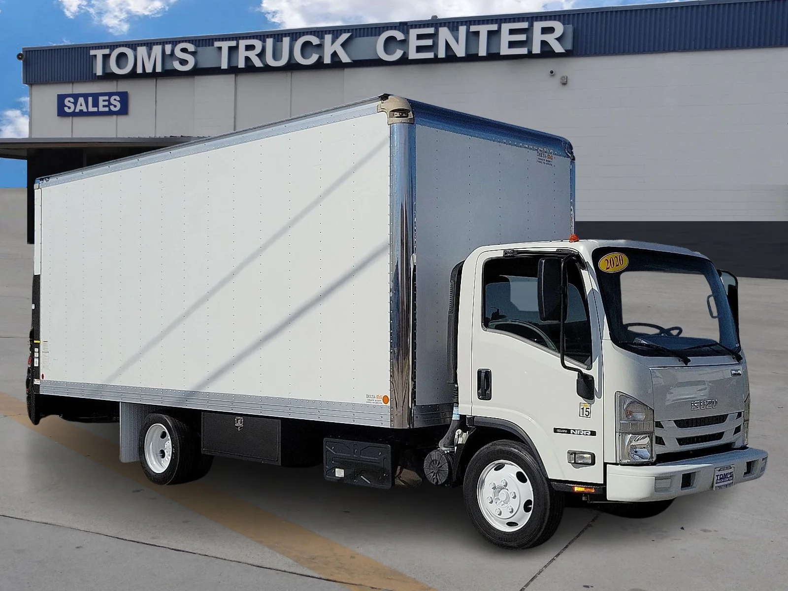 2020 Isuzu NRR's photo