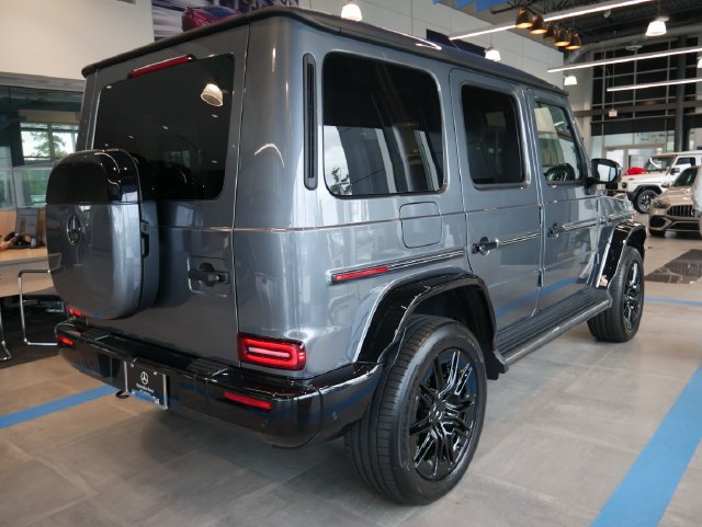 New 2027 Selenite Grey Mercedes-Benz G 580 image 28