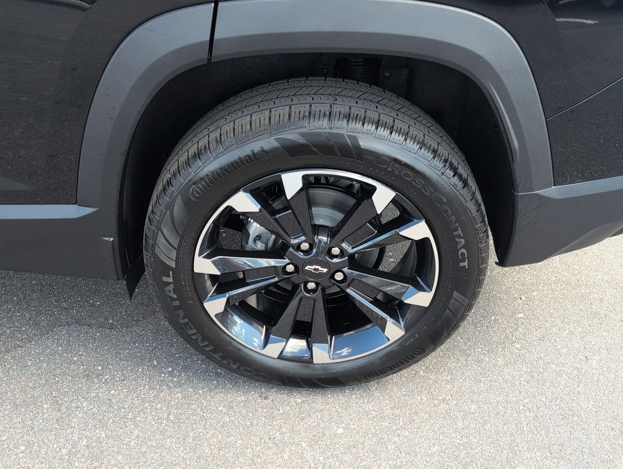 New 2026 Mosaic Black Metallic Chevrolet RS image 31