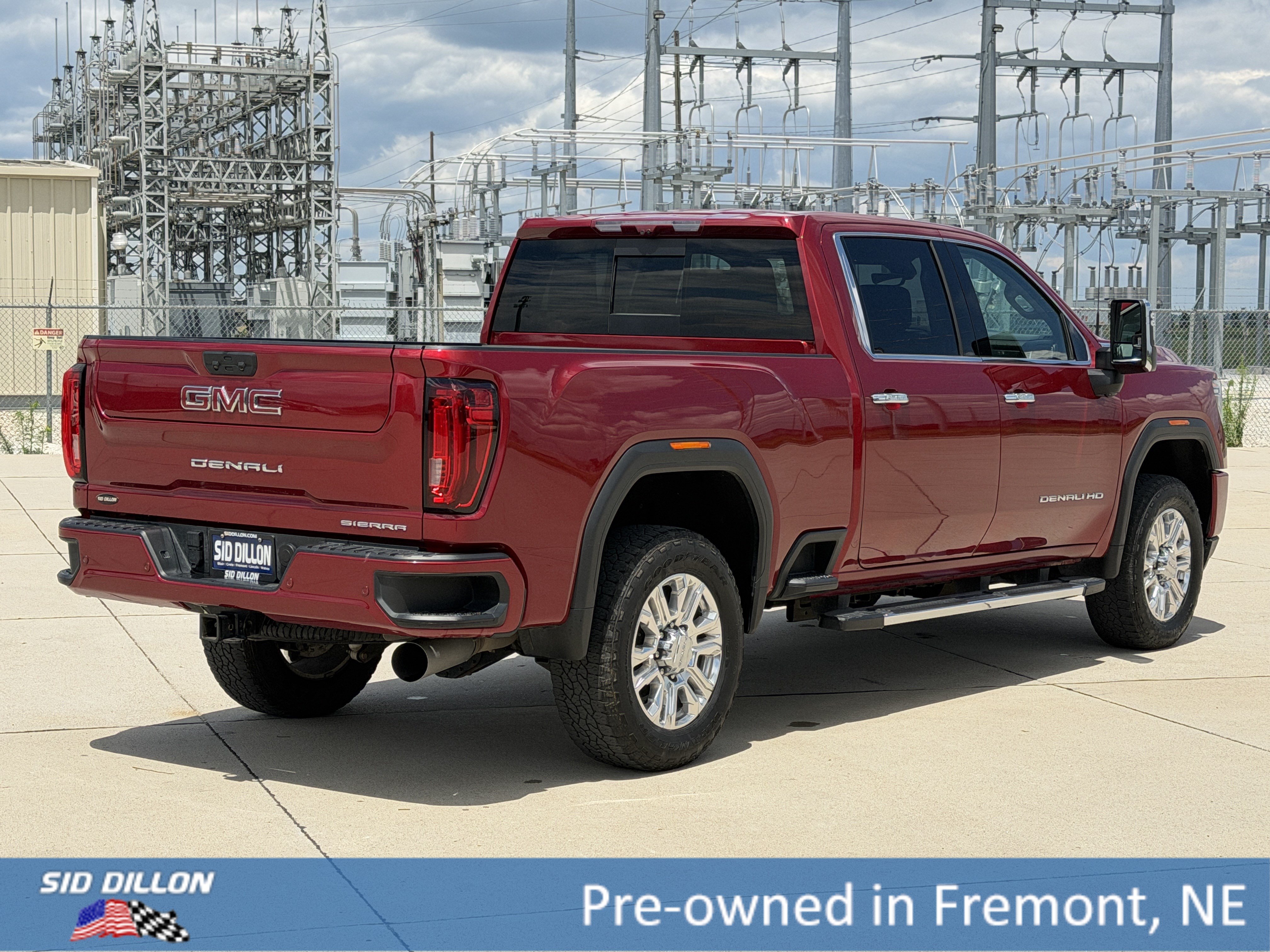 Used 2020 Red Quartz Tintcoat GMC Denali image 4
