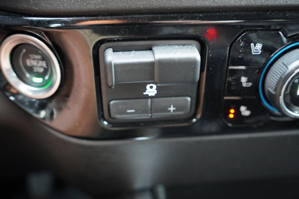 2024 Chevrolet Silverado 1500 LTZ - Photo 31