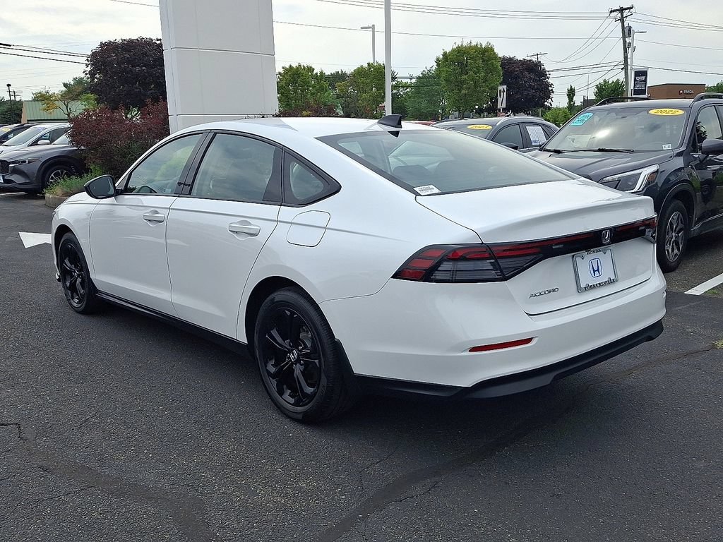 Certified Used 2025 Platinum White Pearl Honda 1.5T SE image 37