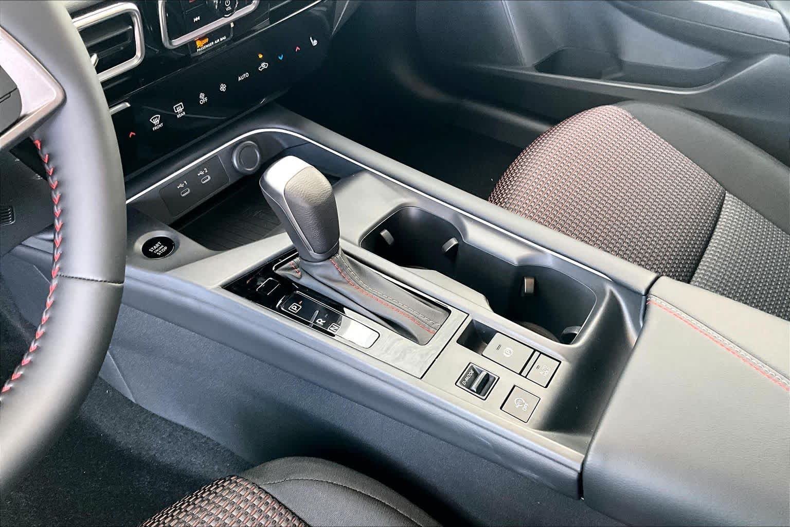 New 2026 Bluestone Pearl / Super Black Two-tone Nissan SR image 11