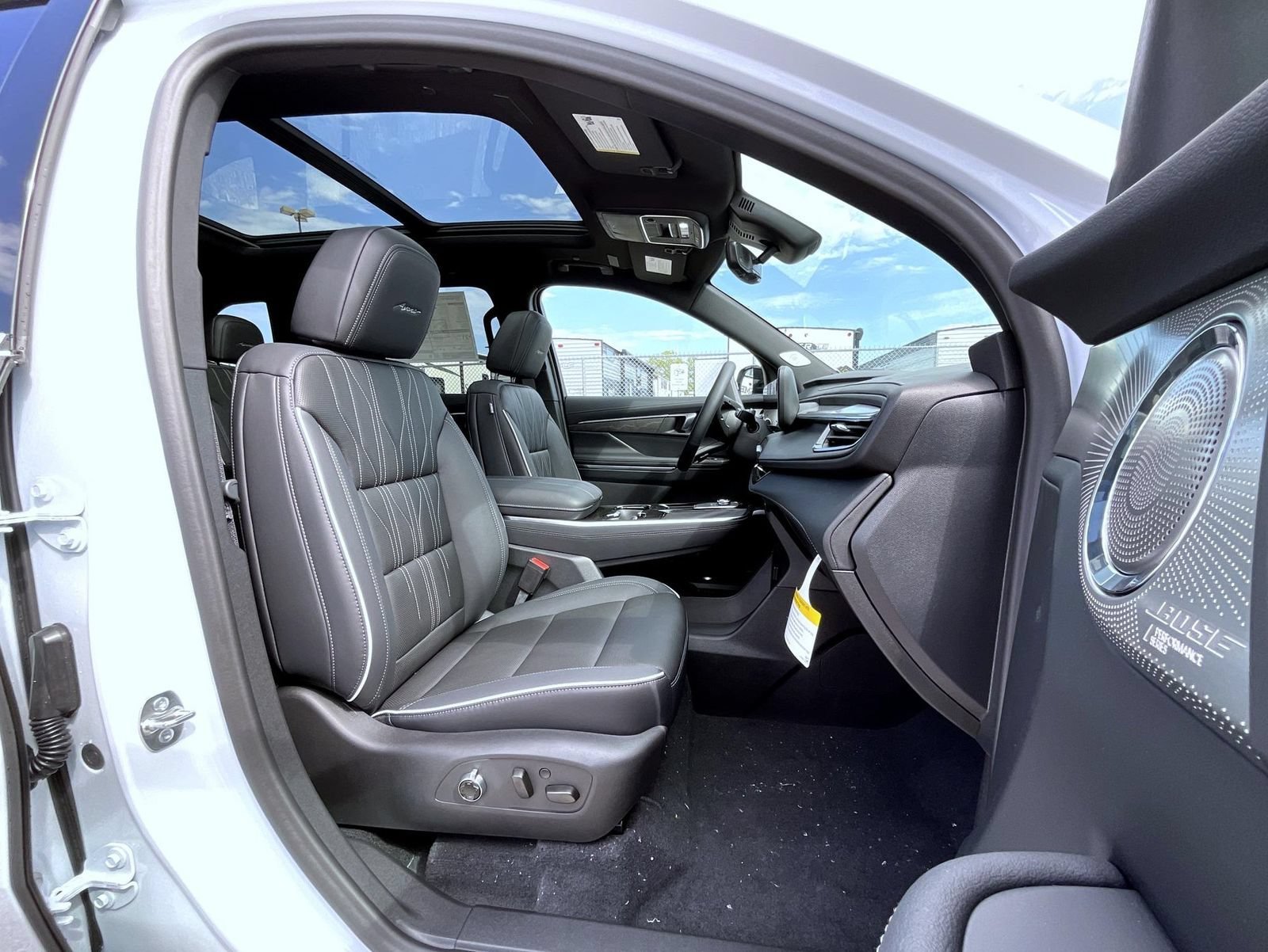 2027 Buick Enclave Avenir - Photo 15