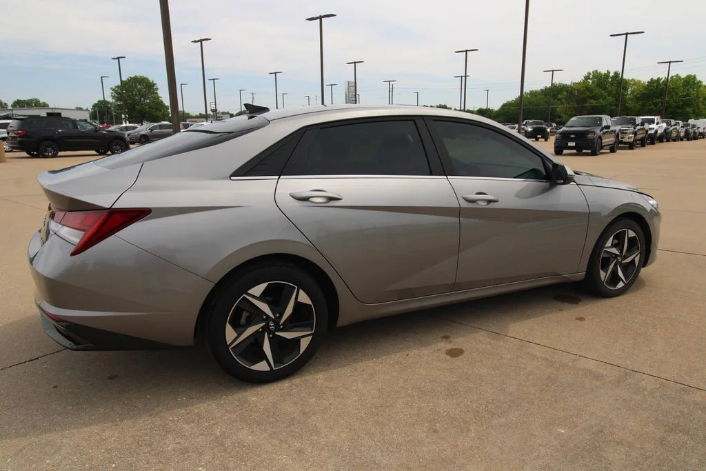 Used 2023 Silver Hyundai Limited image 5