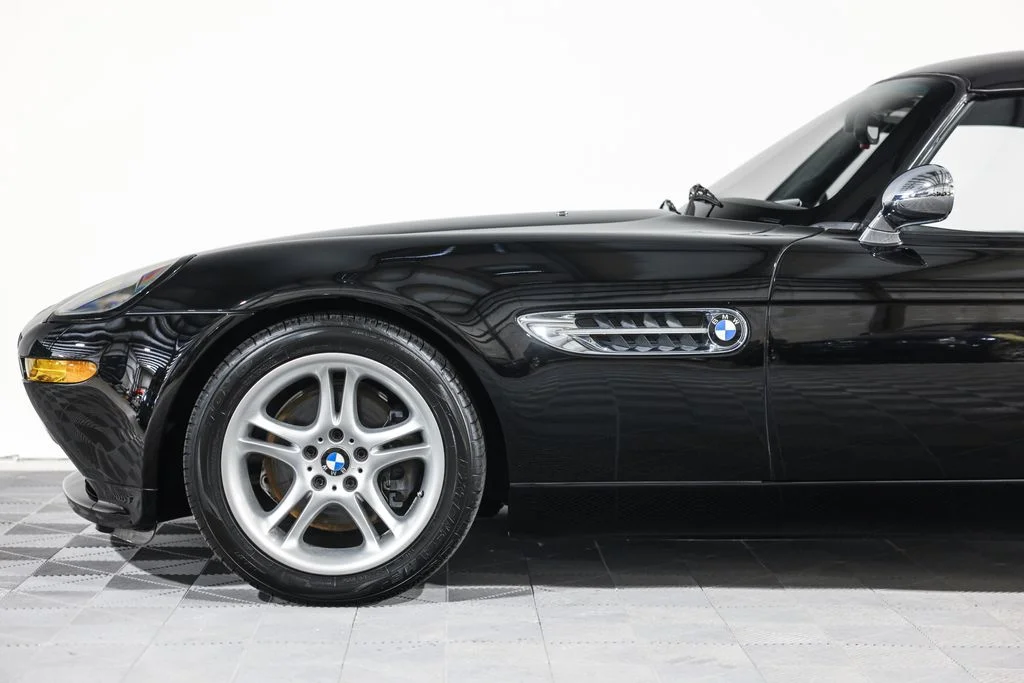 Used 2002 Black BMW Base image 11