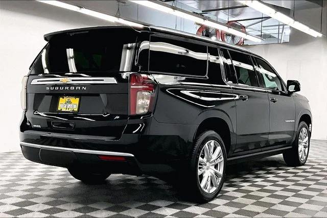Used 2023 Black Chevrolet High Country image 13