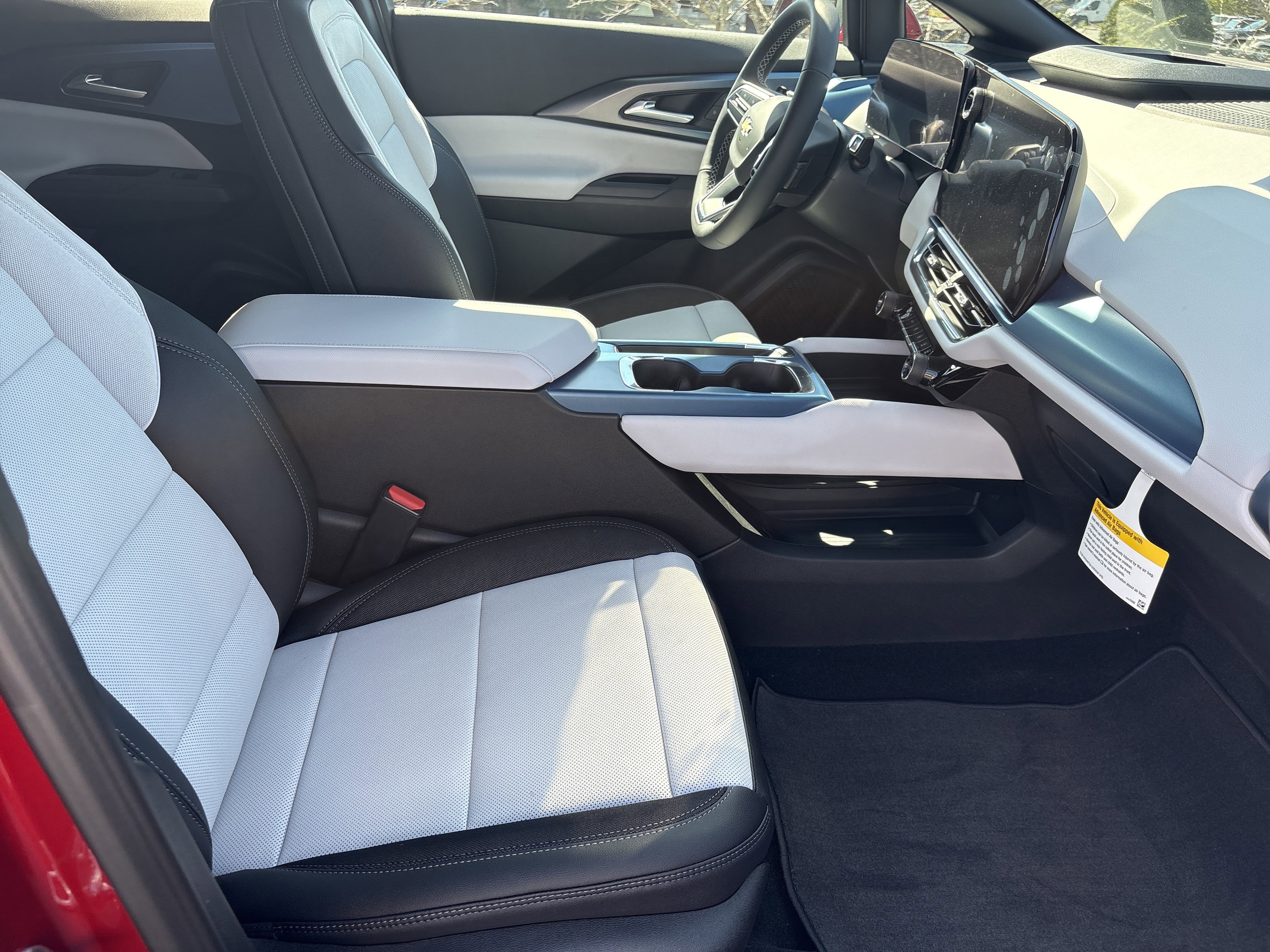 2026 Chevrolet Equinox EV 2LT - Photo 12
