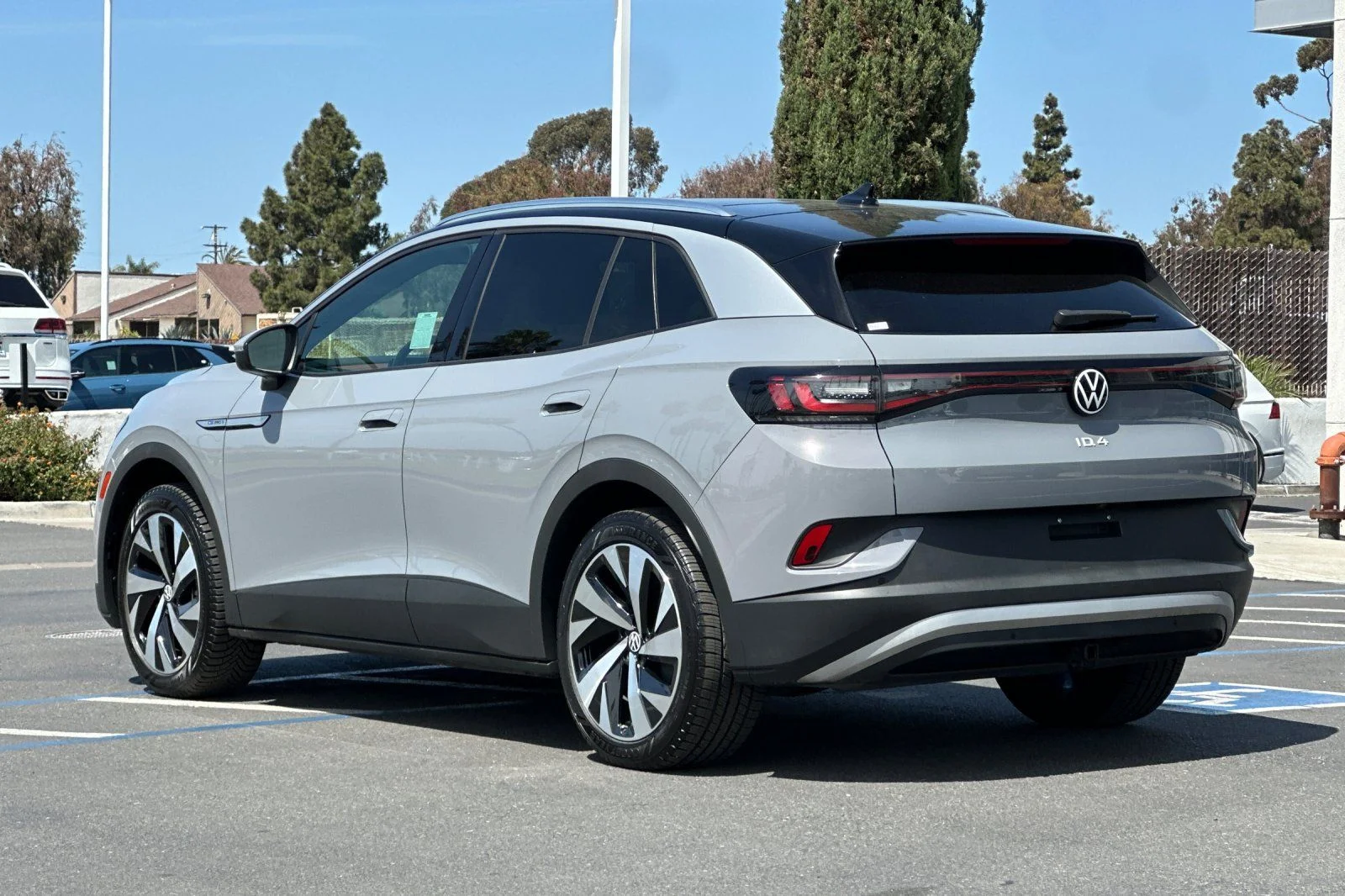 Used 2021 Gray Volkswagen Pro S image 6