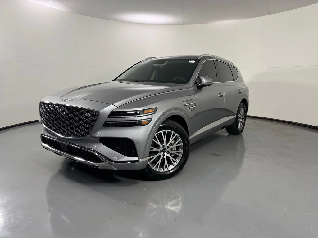 Used 2025 Silver Genesis 2.5T image 3