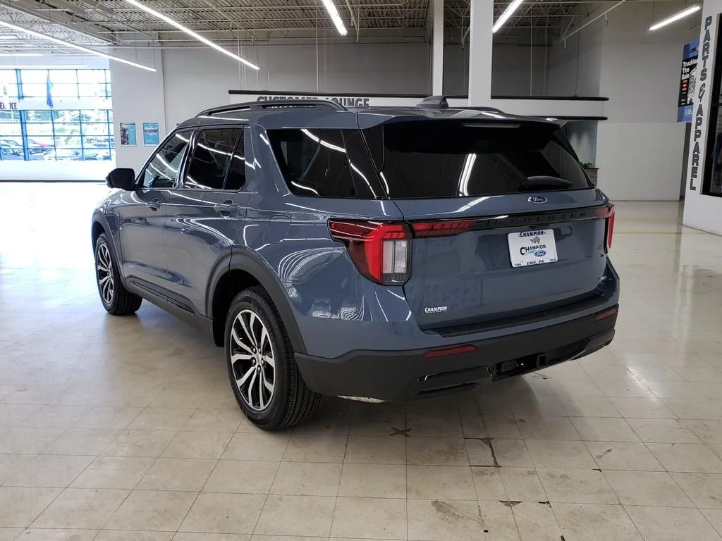 New 2026 Vapor Blue Metallic Ford ST-Line image 6