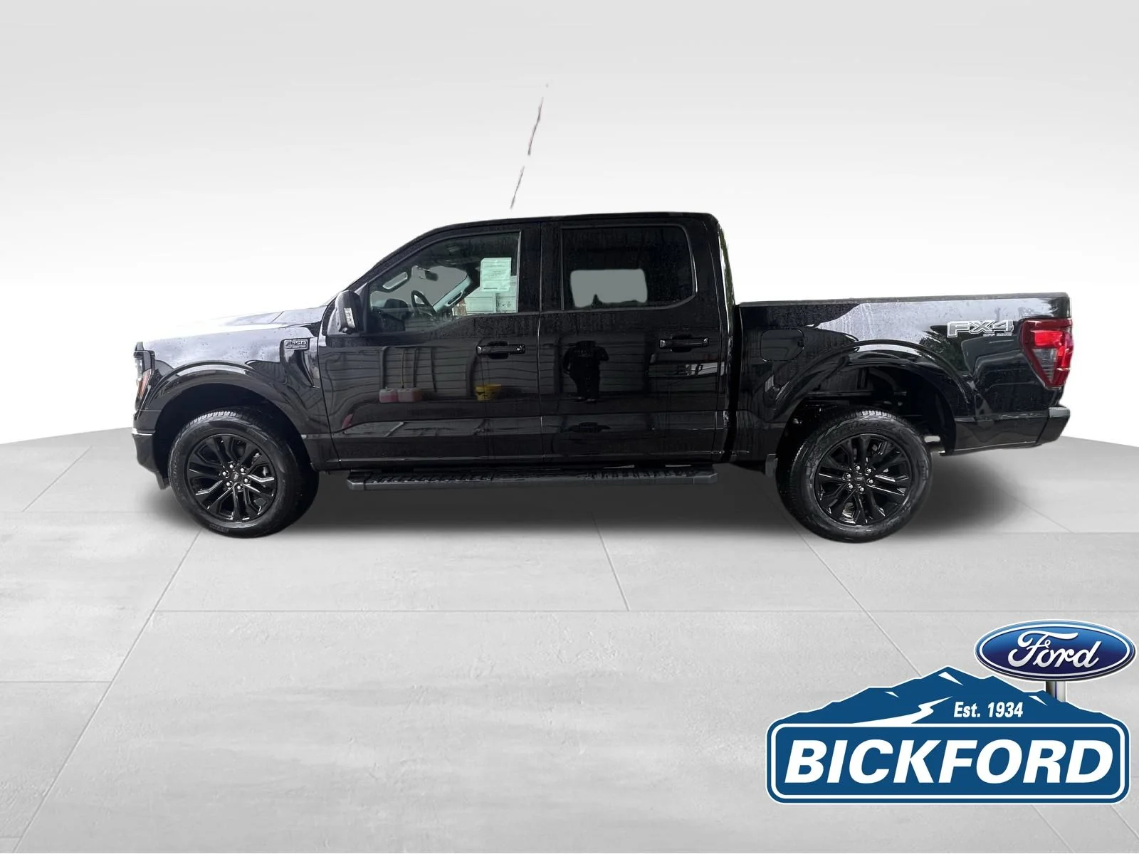 New 2026 Black Ford XLT image 9