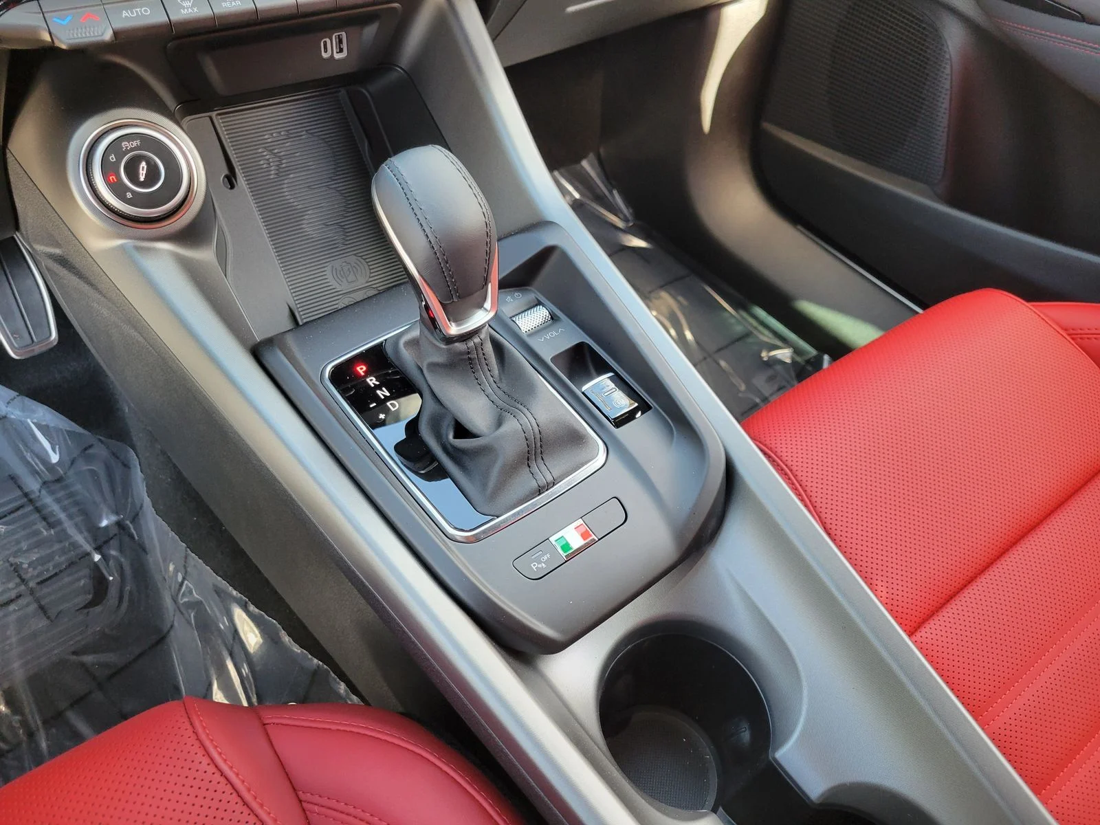 Used 2026 White Alfa Romeo Base image 14