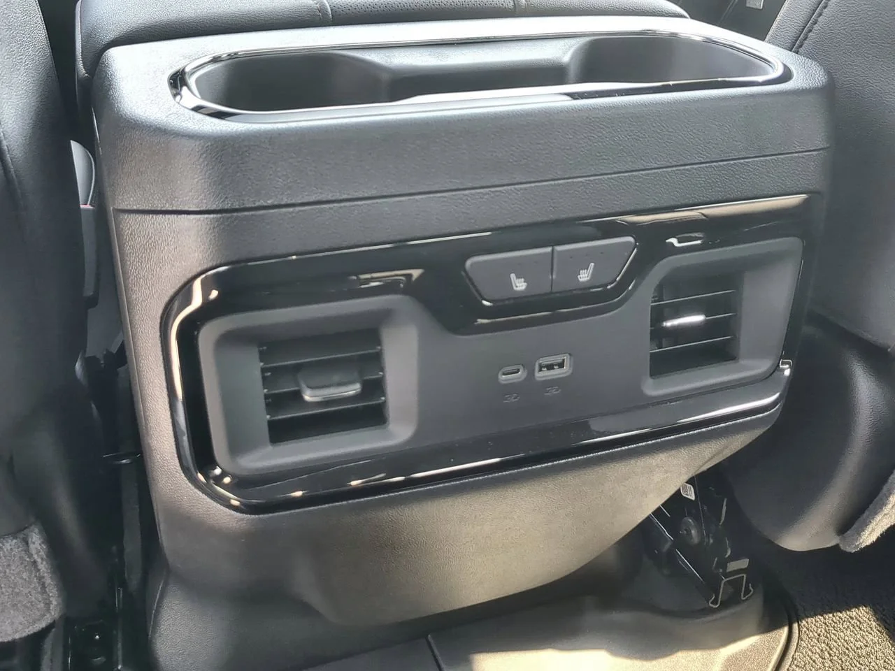 New 2026 Sterling Metallic GMC AT4 image 22