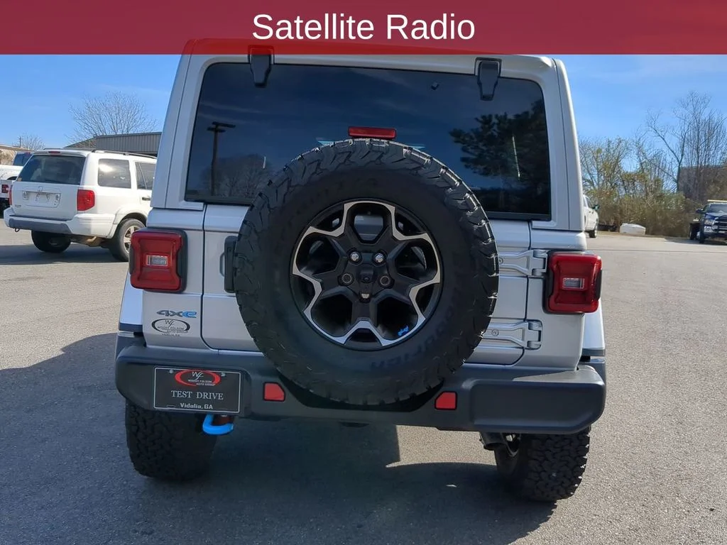 New 2023 Silver Zynith Clear-Coat Exterior Paint Jeep Rubicon 4xe image 7