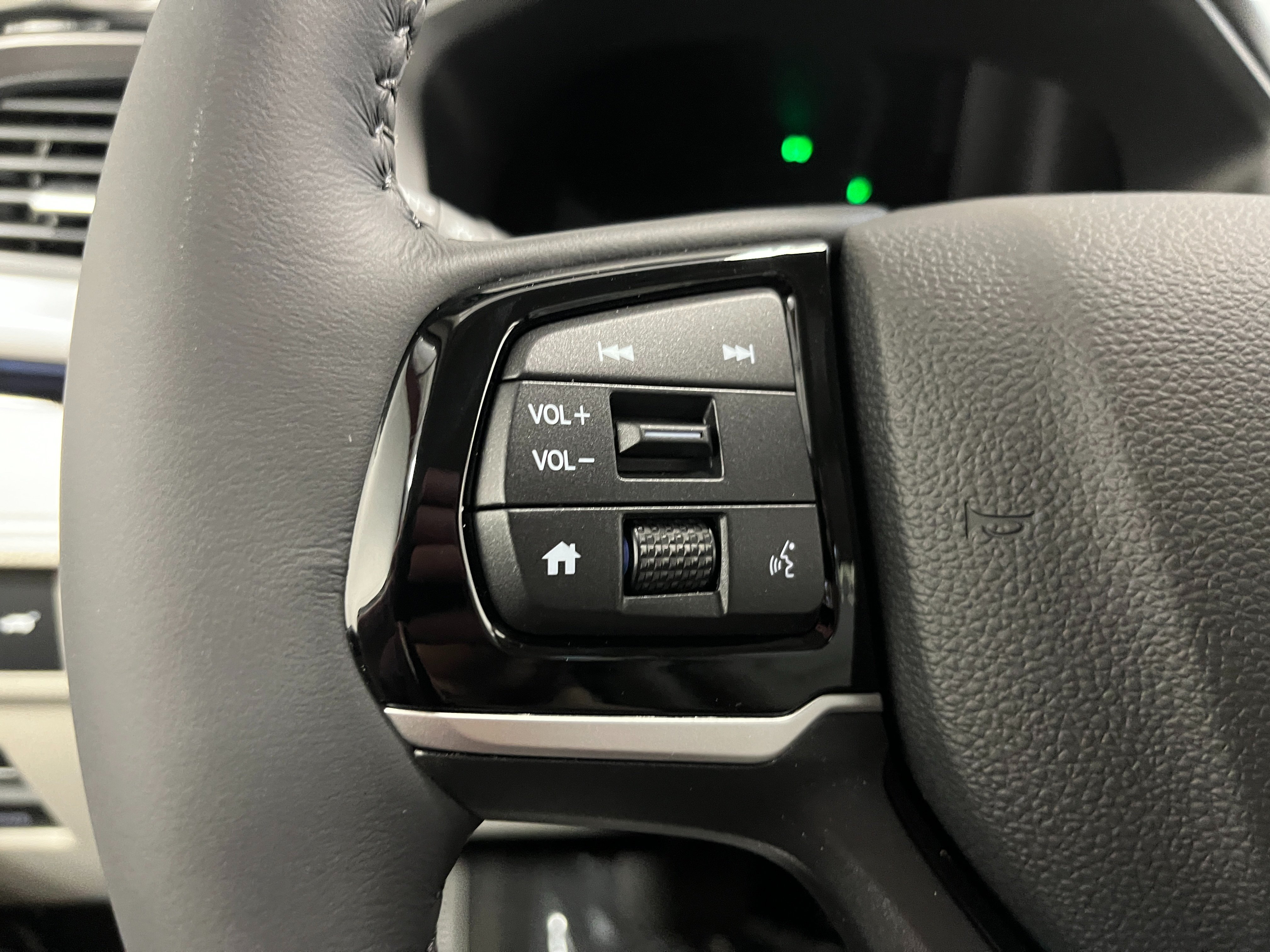 New 2026 Modern Steel Metallic Honda Touring image 16
