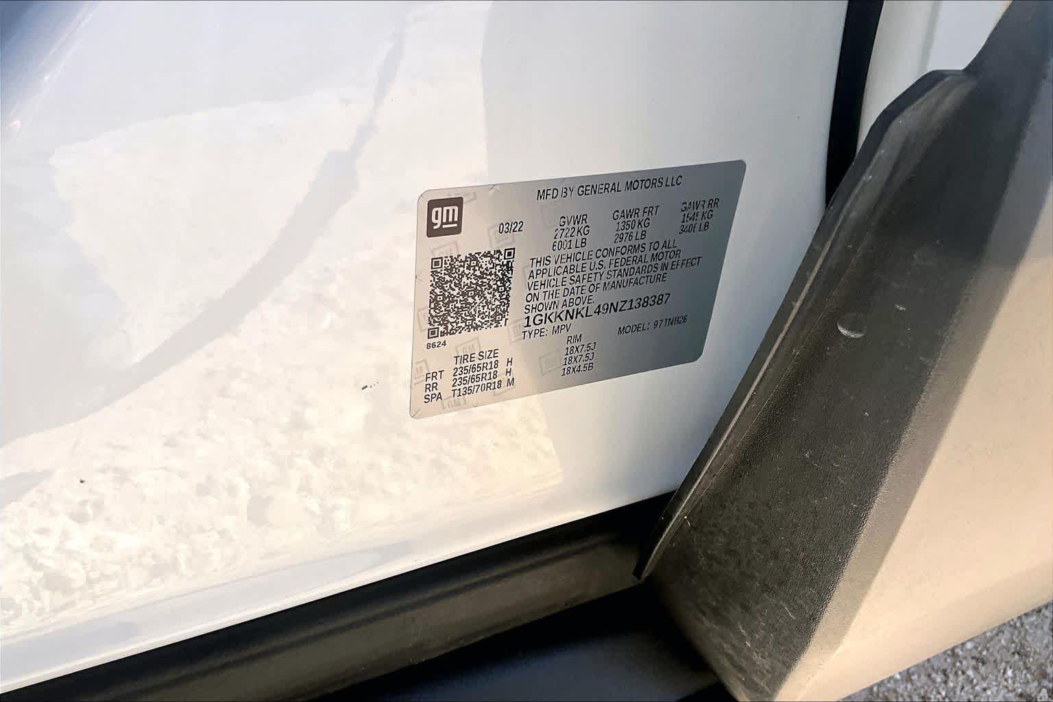 Used 2022 Summit White GMC SLE image 34