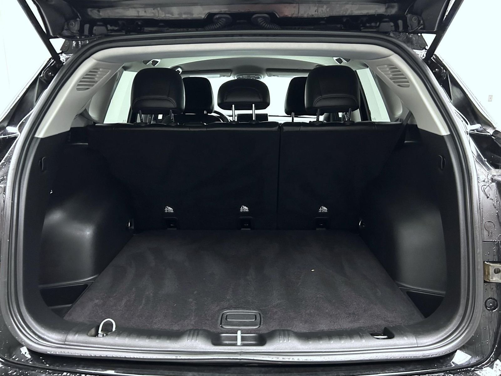 Used 2022 Black Jeep Limited image 9