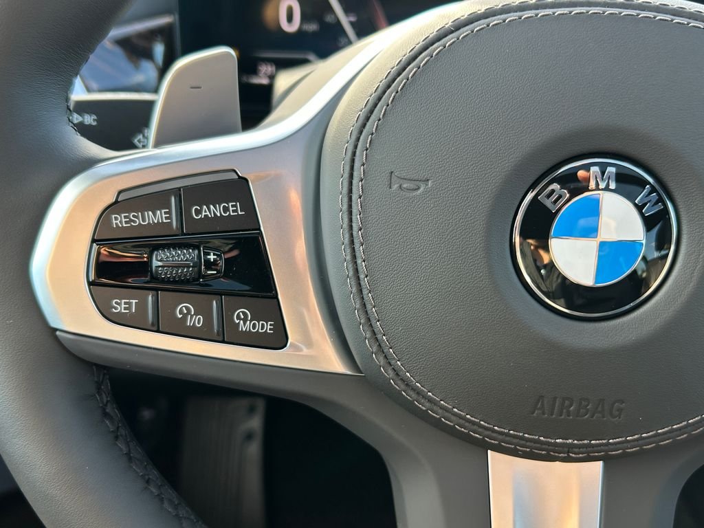 New 2027 Dravit Grey Metallic BMW xDrive40i image 19