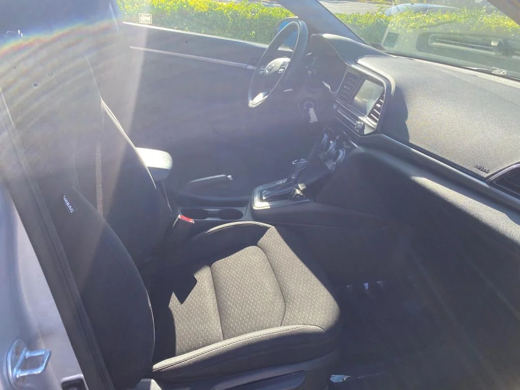 Used 2019 Silver Hyundai SEL image 18