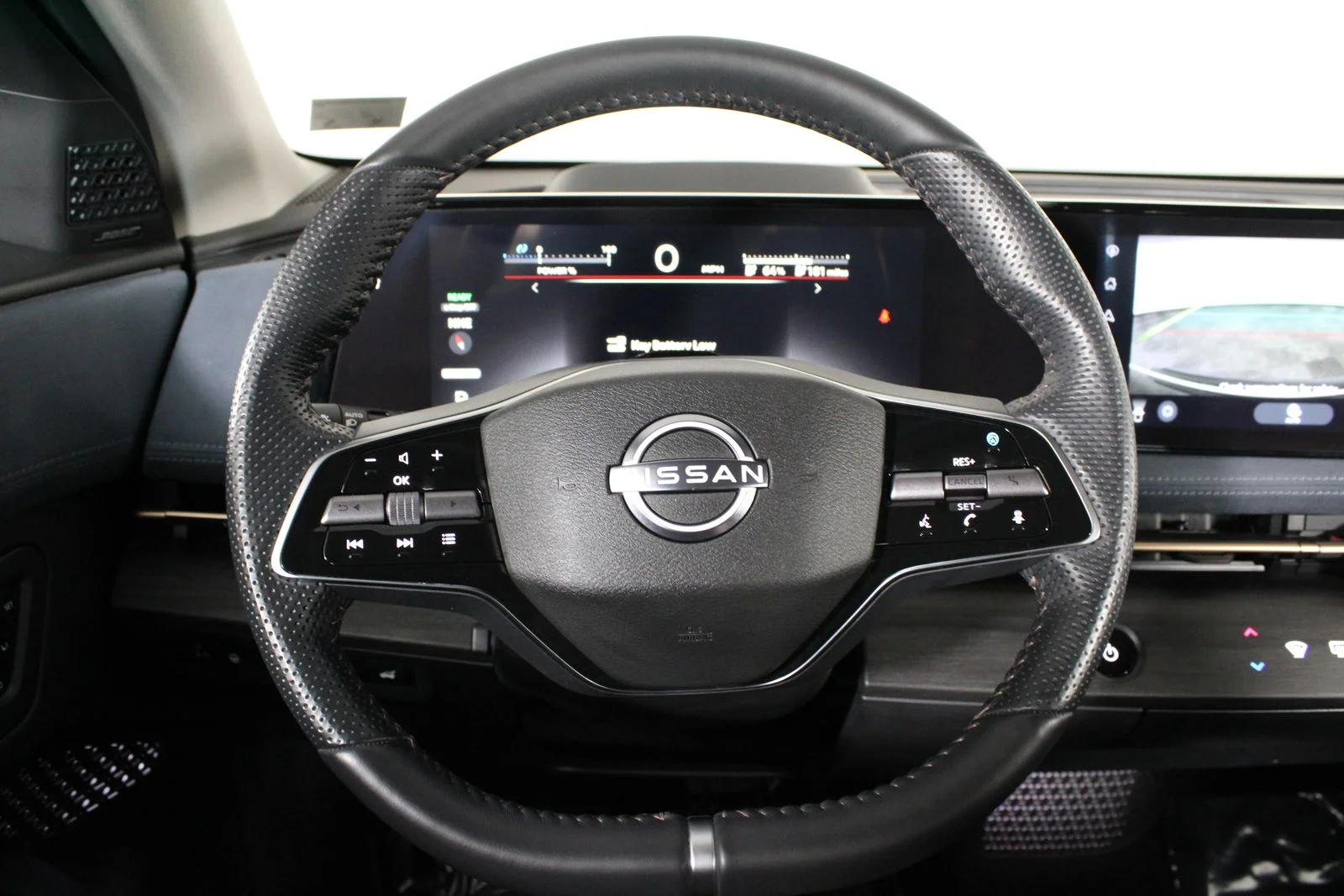 Used 2024 White Nissan PLATINUM+ e-4ORCE image 20