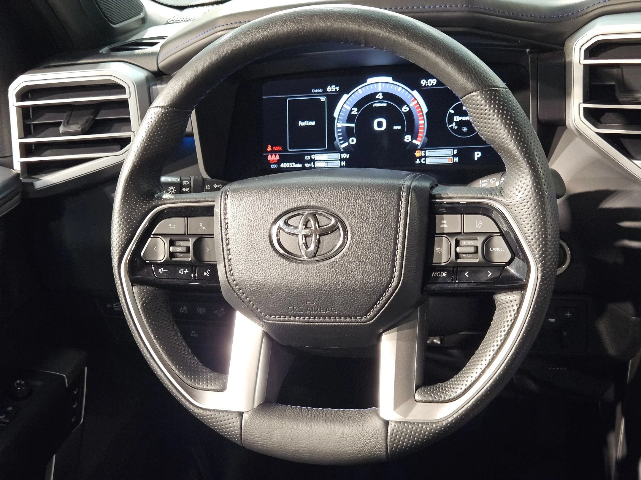 Used 2022 Wind Chill Pearl Toyota Platinum image 27