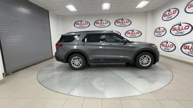 New 2026 Carbonized Gray Metallic Ford Active image 10