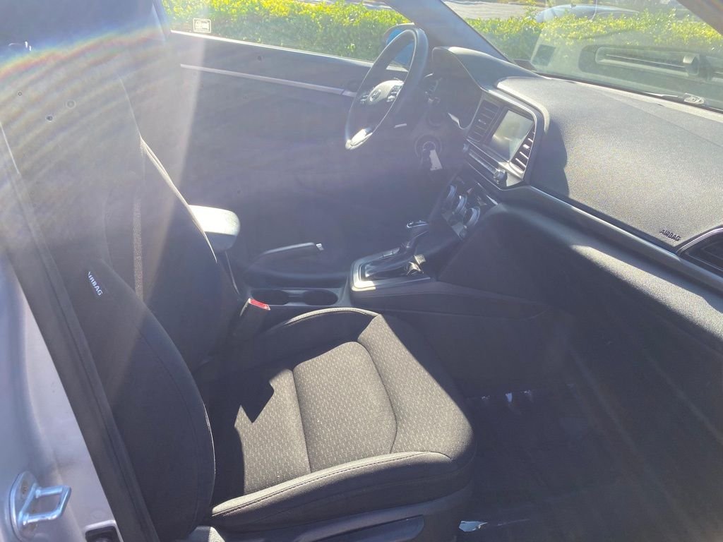 Used 2019 Silver Hyundai SEL image 18
