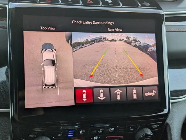 Used 2022 White Jeep Trailhawk image 20