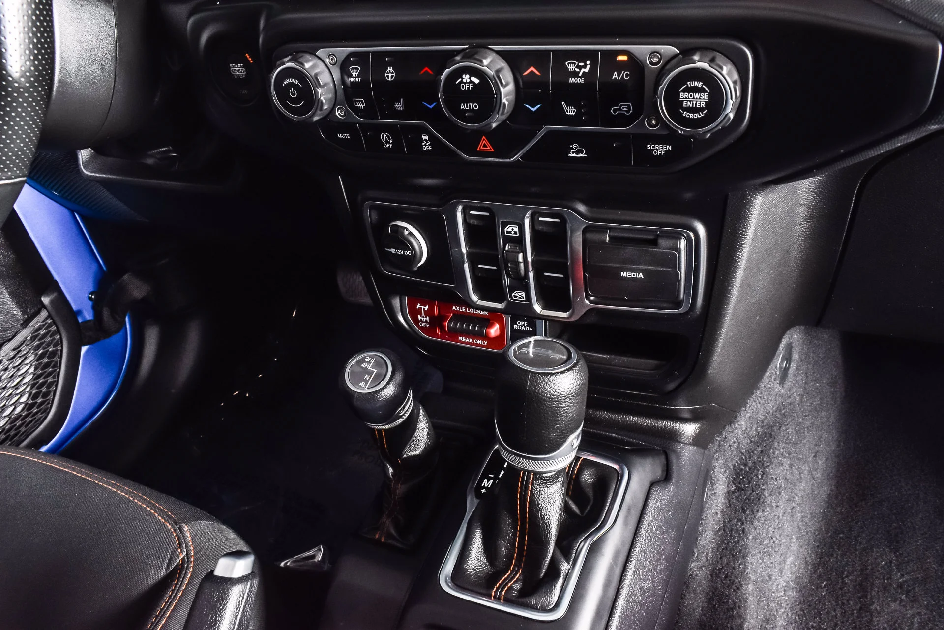 Used 2022 Blue Pearl Jeep Mojave image 24