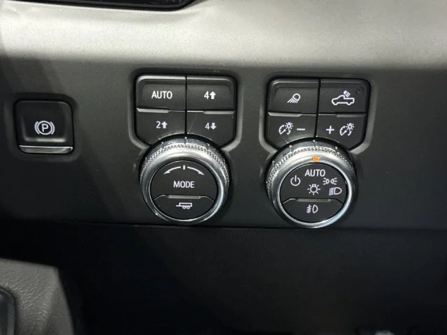 2026 GMC Sierra 3500HD Denali - Photo 20
