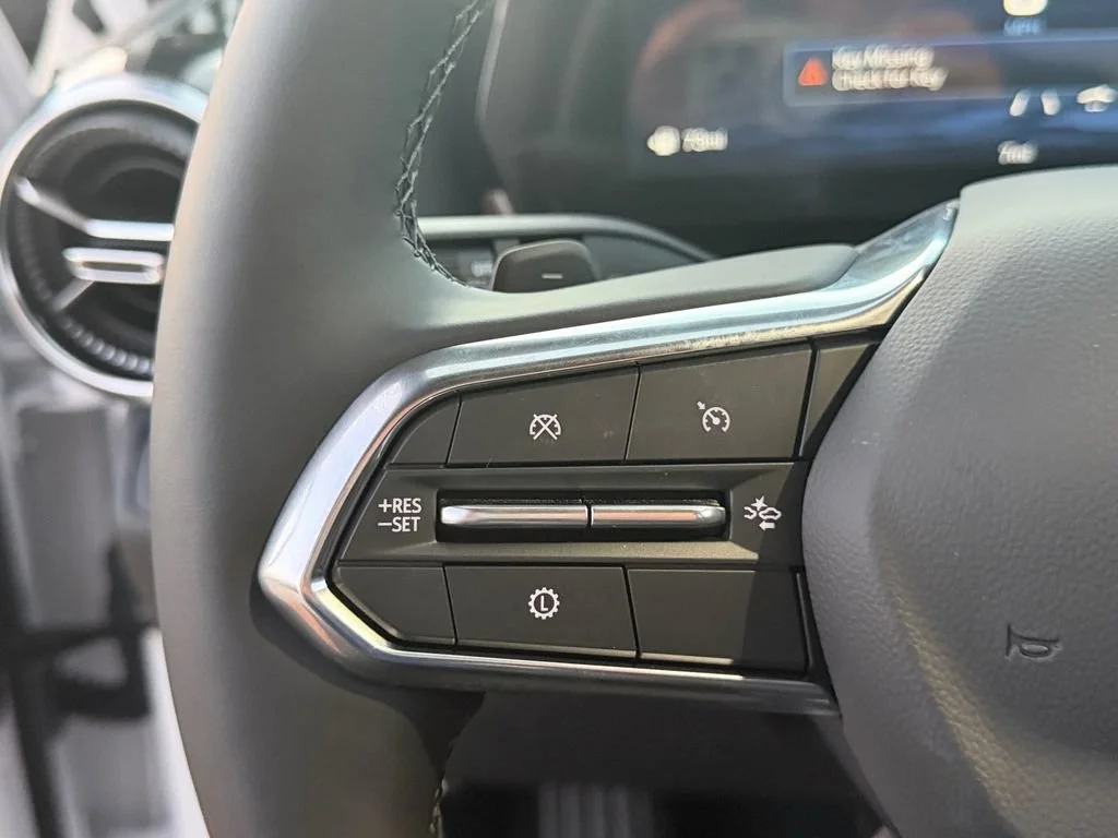 New 2027 Summit White Chevrolet LT image 16