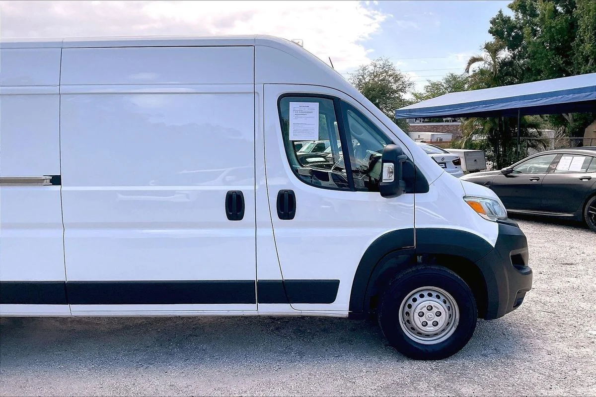 Used 2024  Ram Cargo Van Tradesman High Roof 159" WB w/Pass image 18