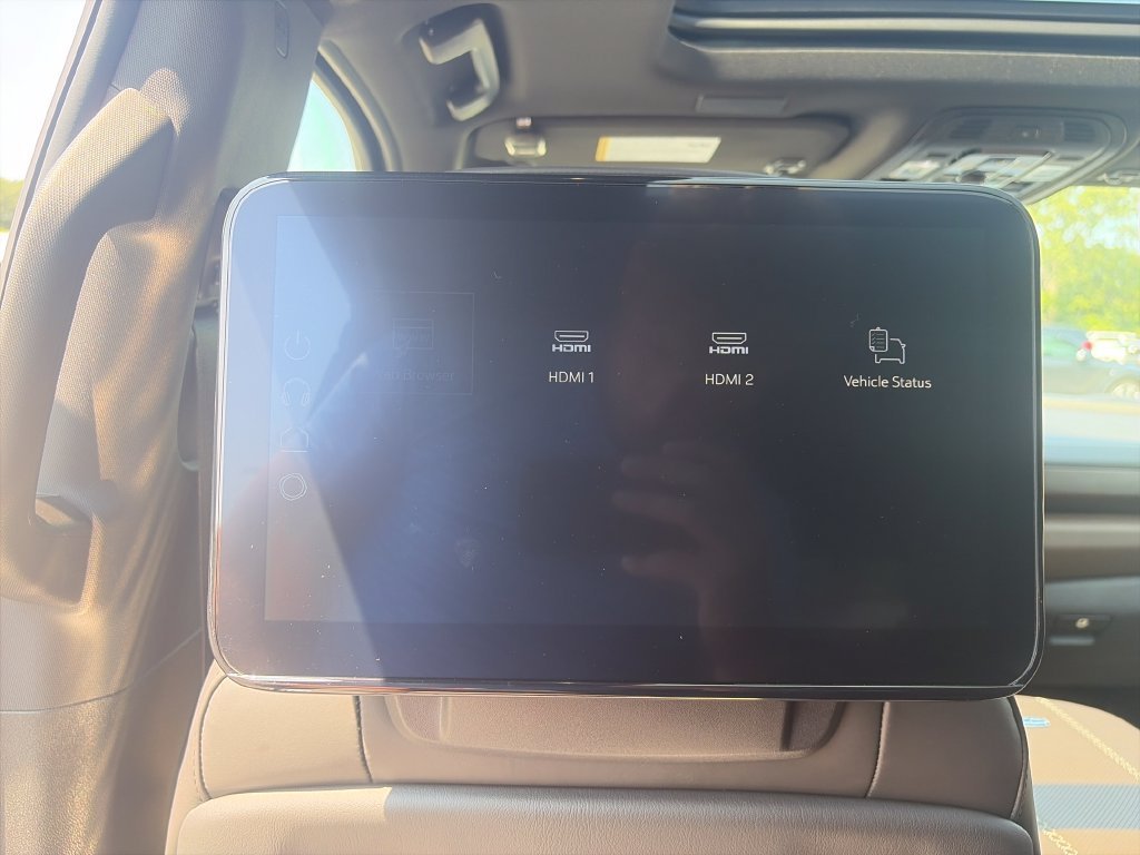 2026 GMC Yukon Denali Ultimate - Photo 54
