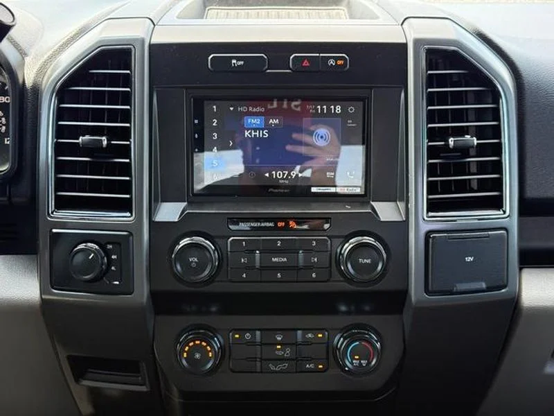 Used 2020 Blue Jeans Metallic Ford XLT image 14