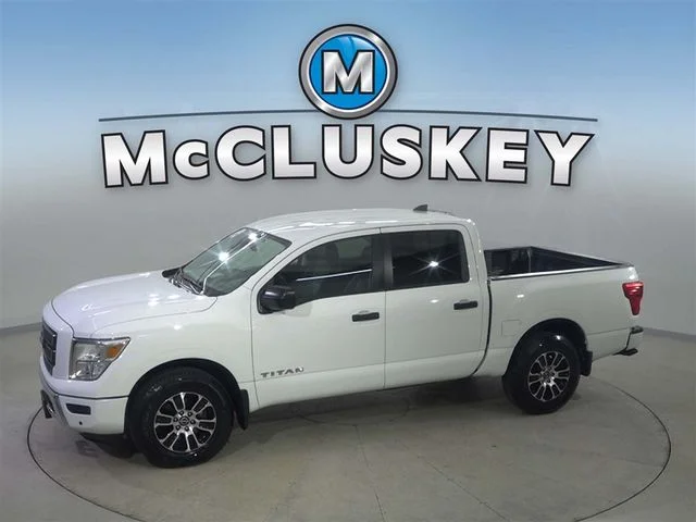 2024 Nissan Titan SV