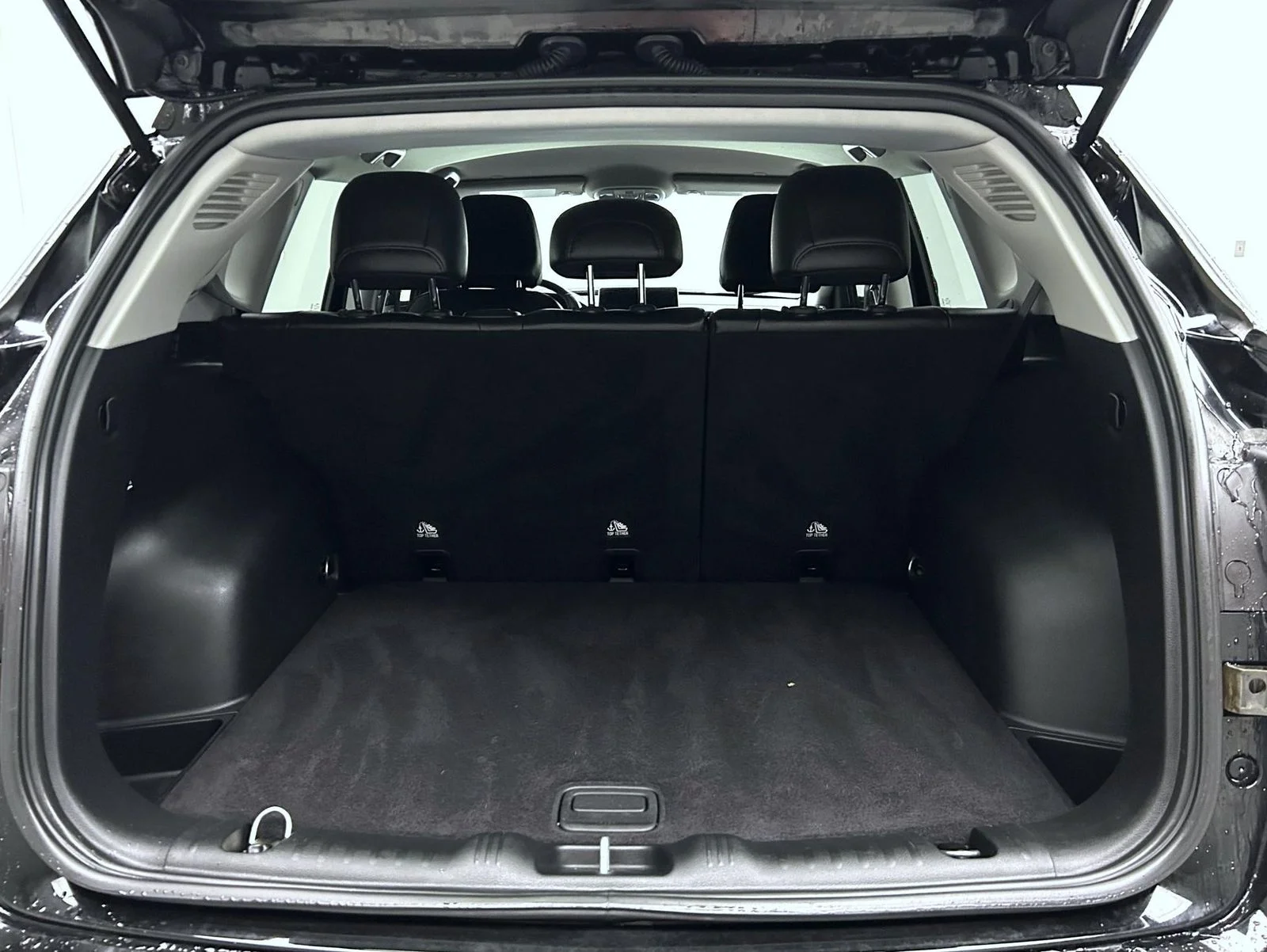 Used 2022 Black Jeep Limited image 9