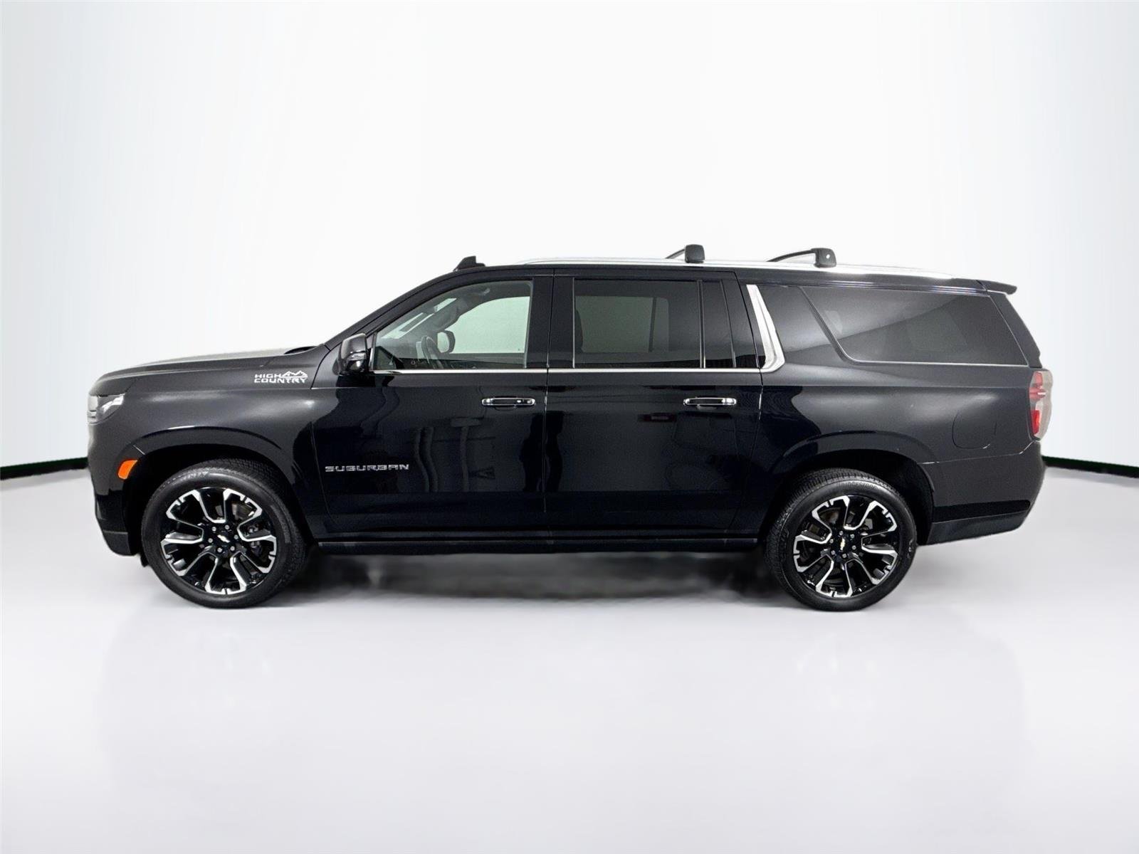 Used 2023 Black Chevrolet High Country image 14