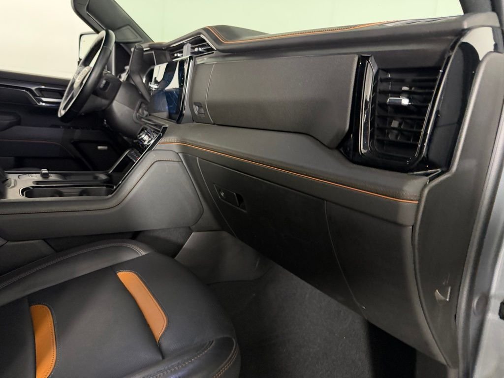 Used 2025 Silver GMC AT4 image 31