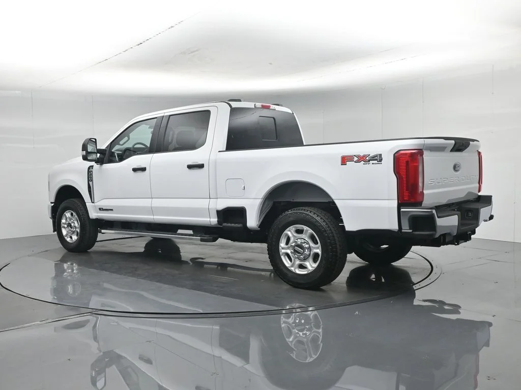 New 2026 White Ford XLT image 6