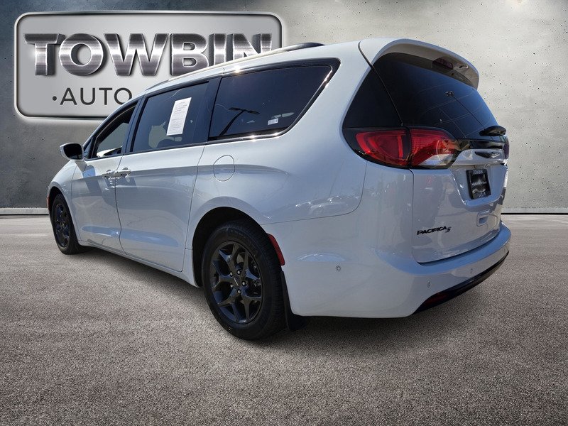 Used 2020 White Chrysler Touring L Plus image 7