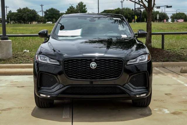 2026 Jaguar F-Pace R-Dynamic S - Photo 5