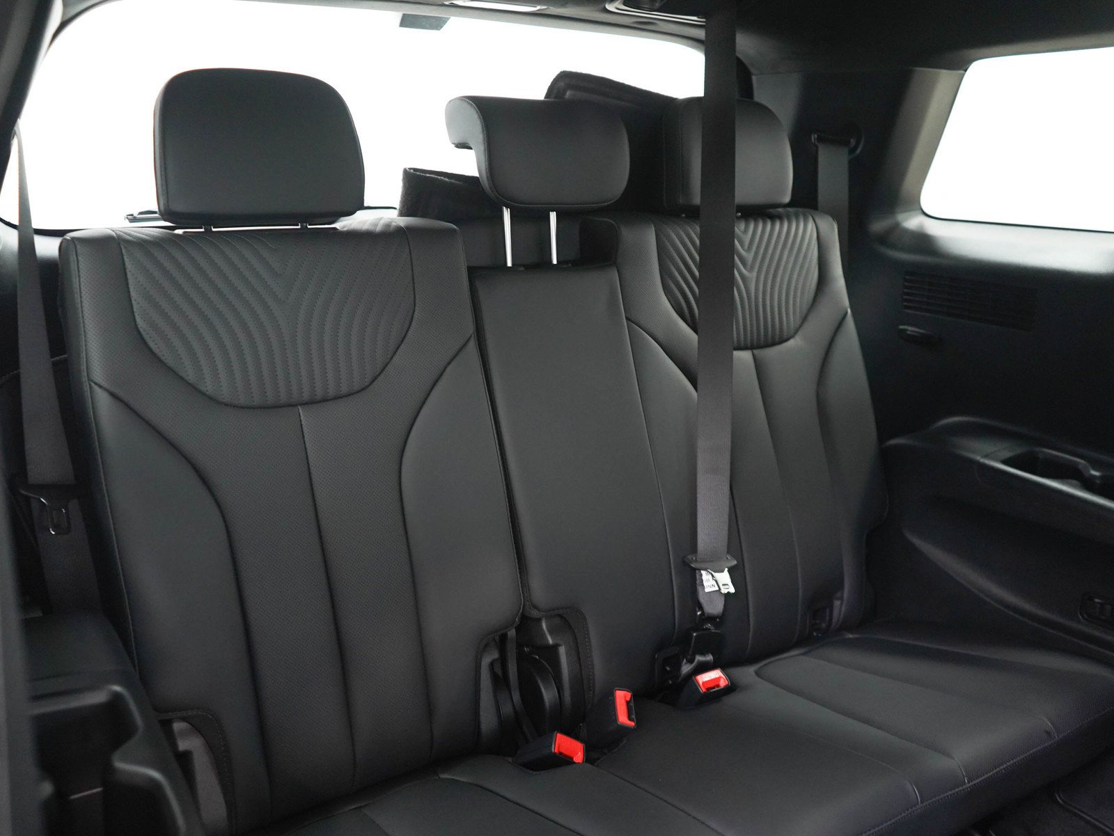 Used 2025 Abyss Black Pearl Hyundai Calligraphy AWD image 15