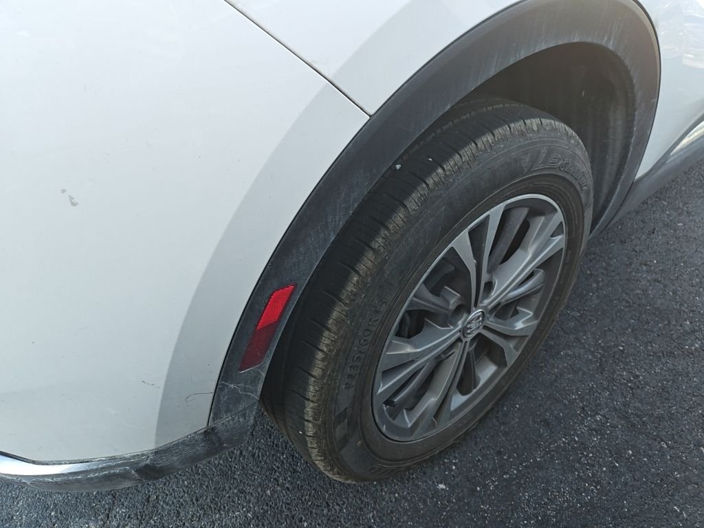 Used 2022 White Buick Preferred image 8