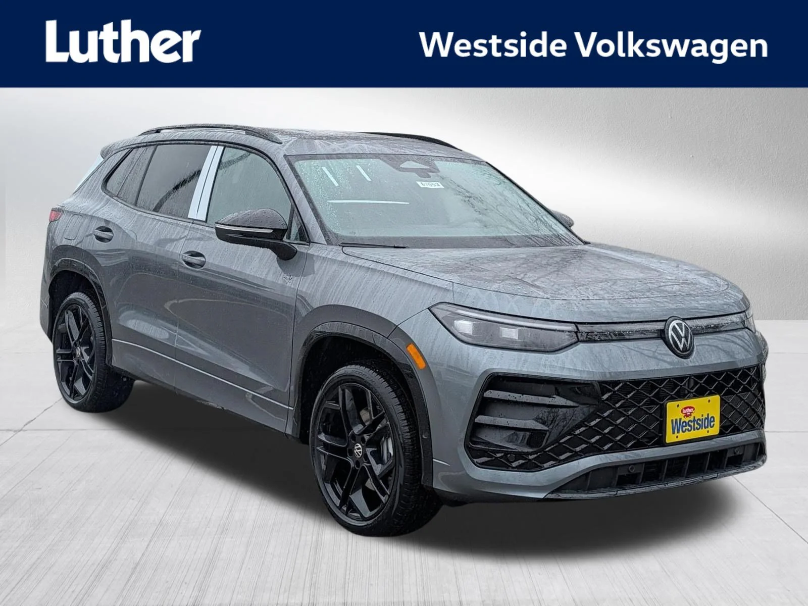 2026 Volkswagen Tiguan SE R-LINE BLACK