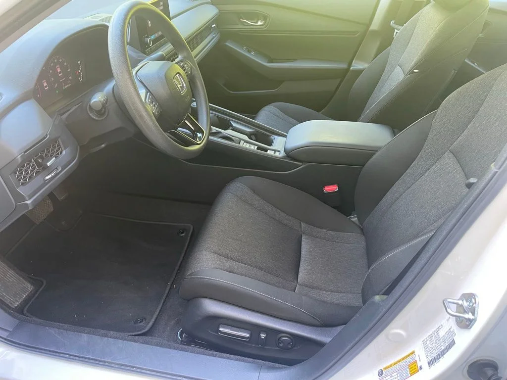 2025 Honda Accord SE - Photo 12