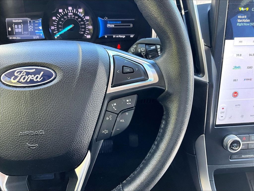 Used 2023 Gray Ford SEL image 24